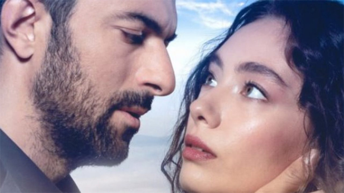 Кто играет в турецком сериале «Дочь посла»